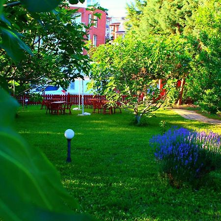 Hotel Consul Sveti Vlas Bagian luar foto